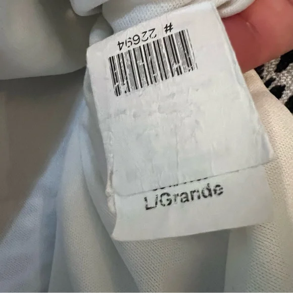 Black and white skirt; pixi and ivy size L - Picture 7 of 7